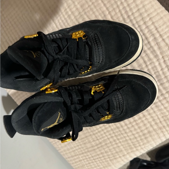 Jordan 4s - Picture 2 of 2